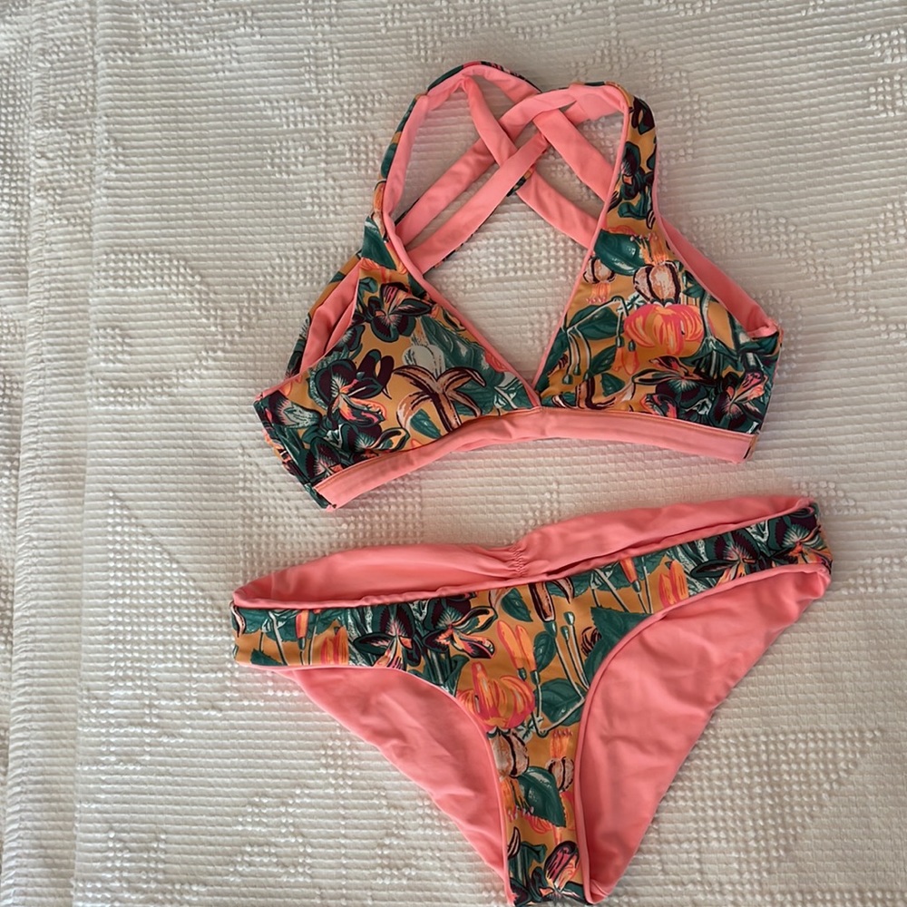 Reversible bikini crisscross back